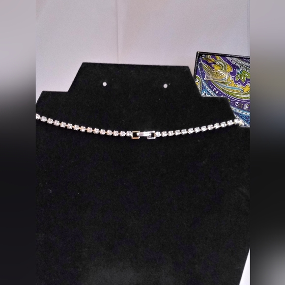 A Royal Blue and Crystal Necklace silver hardware, pre-owned - Picture 4 of 16